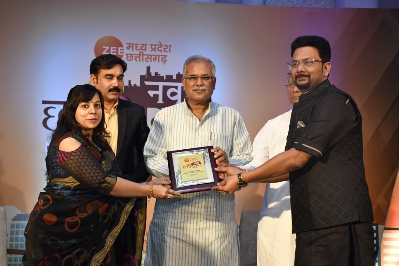 माननीय मुख्यमंत्री द्वारा राज्य नेतृत्व सम्मान